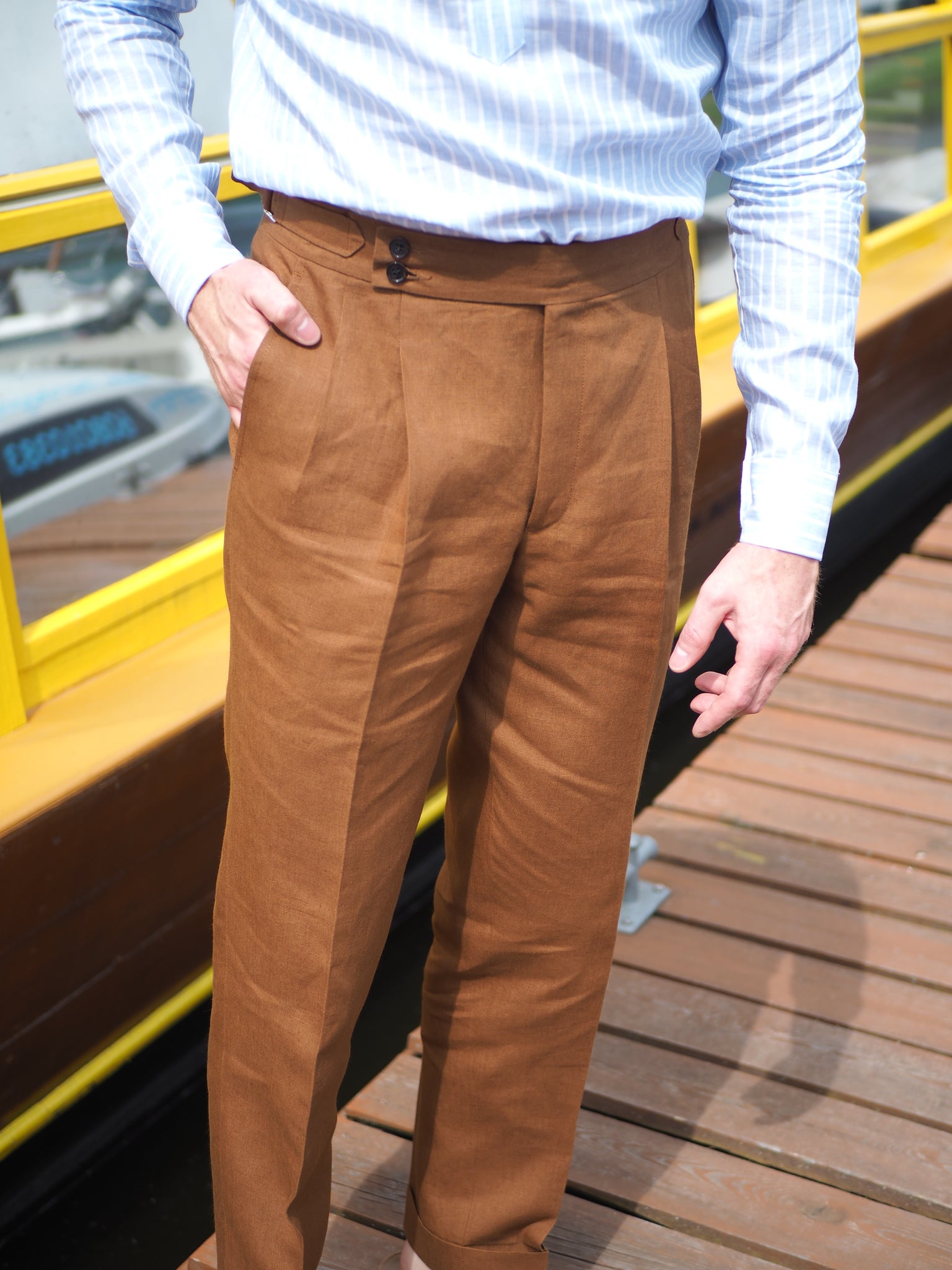 Sartorial Double Pleated Linen Trousers Cognac – BENEVENTO