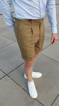 Load image into Gallery viewer, Pleated Linen Shorts Taupe